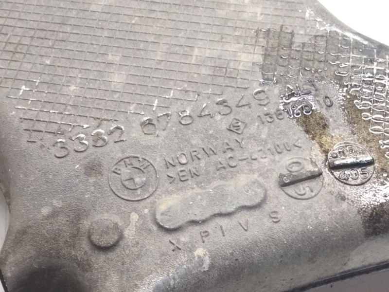 Recambio de brazo suspension inferior trasero izquierdo para bmw 7 (f01, f02, f03, f04) 730 d referencia OEM IAM 33326784349  