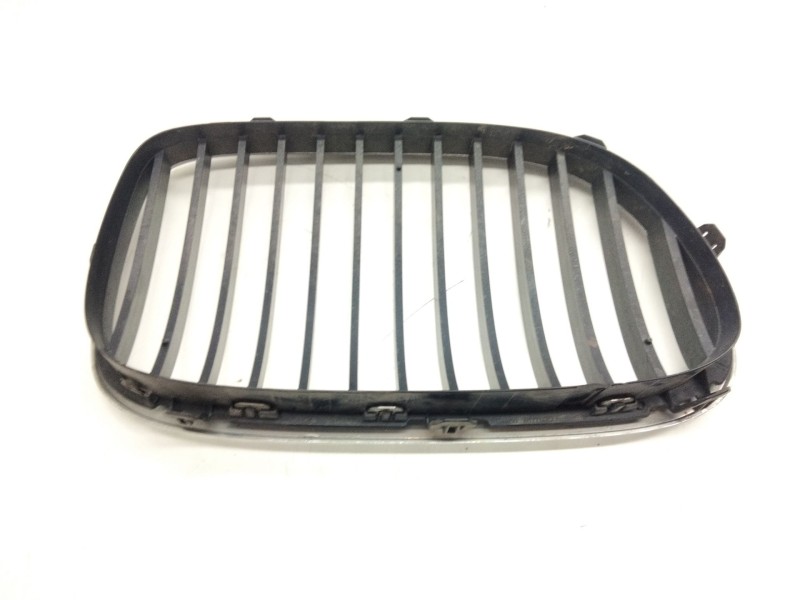 Recambio de rejilla paragolpes izquierdo para bmw 7 (f01, f02, f03, f04) 730 d referencia OEM IAM 10627110  