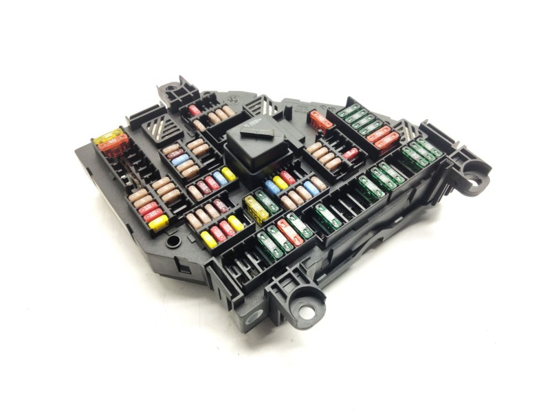 Recambio de caja reles para bmw 7 (f01, f02, f03, f04) 730 d referencia OEM IAM 915132203  