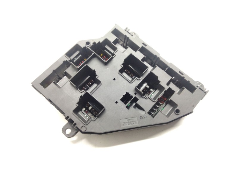 Recambio de caja reles para bmw 7 (f01, f02, f03, f04) 730 d referencia OEM IAM 915132203  