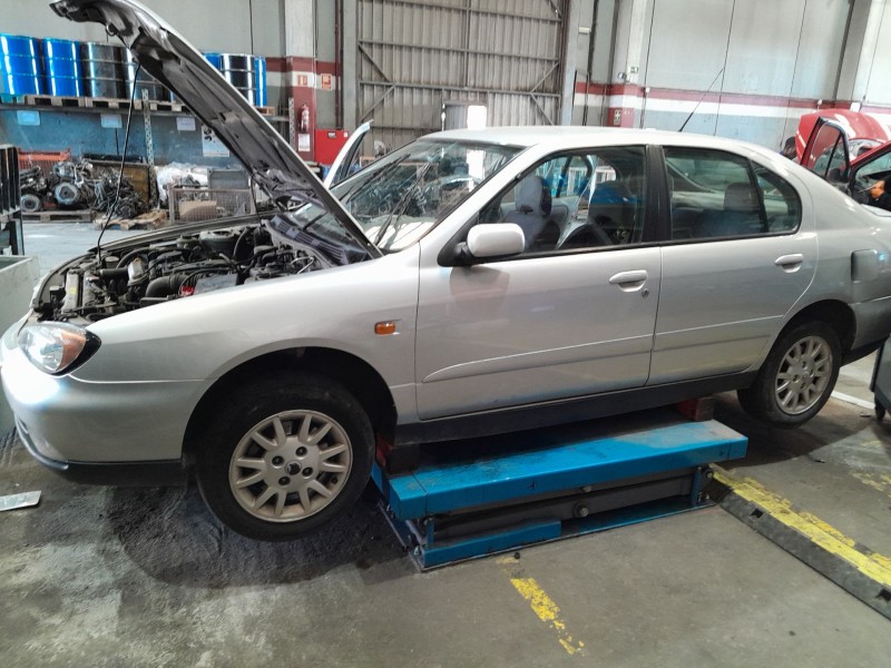 nissan primera (p11) del año 2000