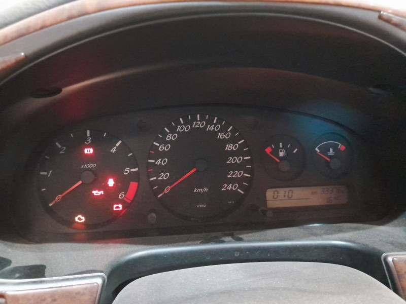 nissan primera (p11) del año 2000