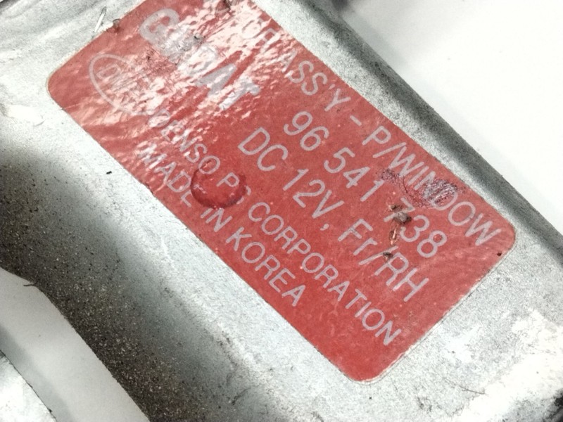 Recambio de elevalunas delantero derecho para daewoo kalos 1.2 se referencia OEM IAM 96542738  