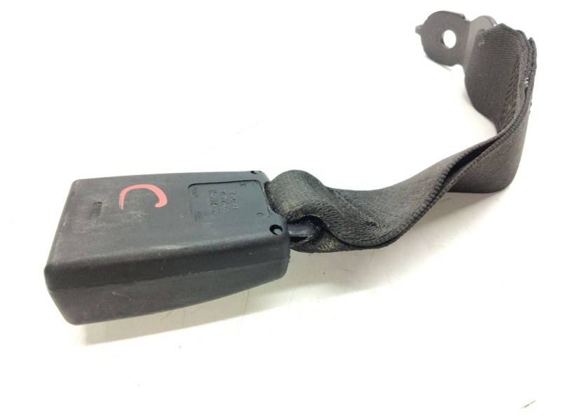 Recambio de enganche cinturon trasero central para bmw 7 (f01, f02, f03, f04) 730 d referencia OEM IAM 911961102  