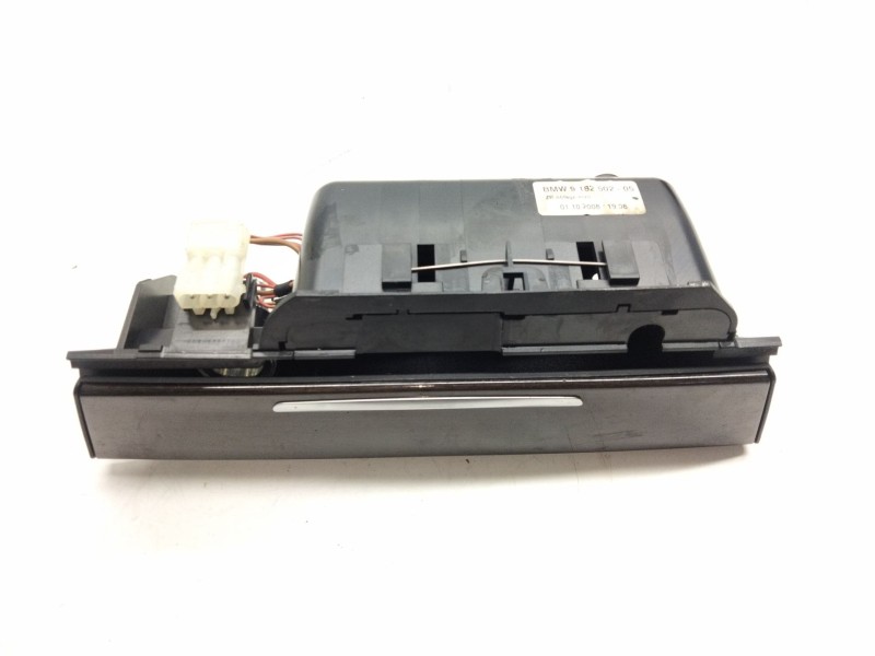 Recambio de cenicero para bmw 7 (f01, f02, f03, f04) 730 d referencia OEM IAM 9182502  