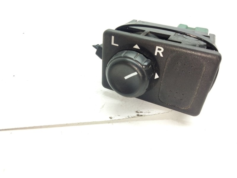 Recambio de mando retrovisor para nissan primera (p11) 2.0 td referencia OEM IAM   