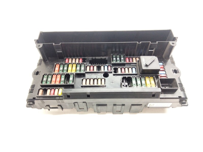 Recambio de caja reles para bmw 7 (f01, f02, f03, f04) 730 d referencia OEM IAM 915132002  