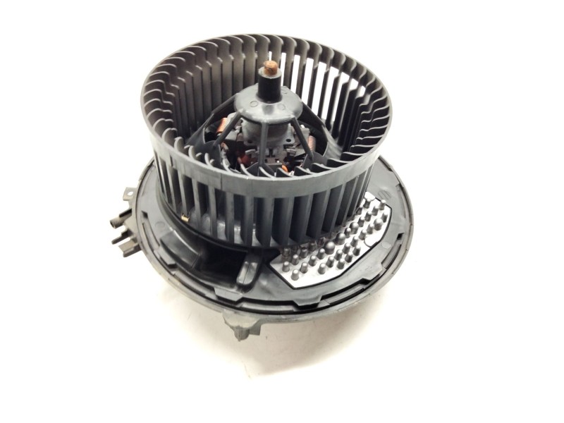 Recambio de motor calefaccion para seat leon st (5f8) reference connect referencia OEM IAM 5Q1819021D  