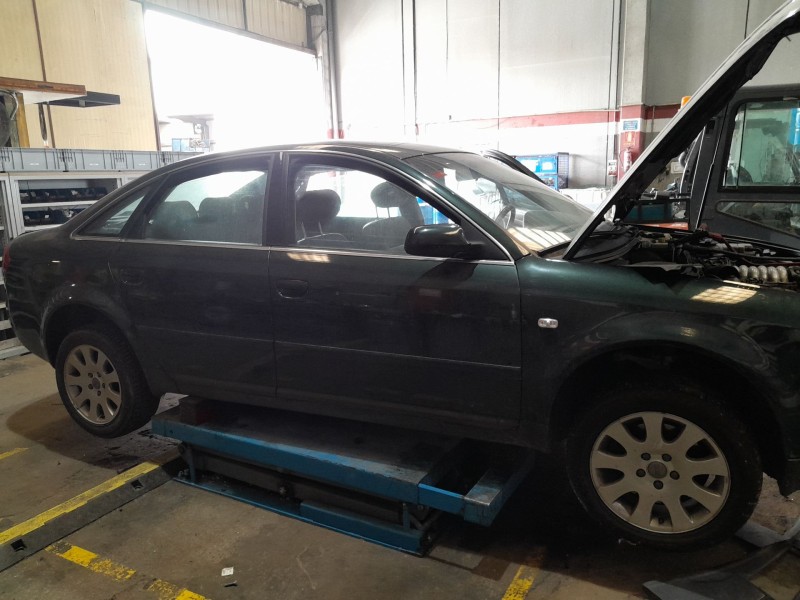 audi a6 c5 (4b2) del año 2002