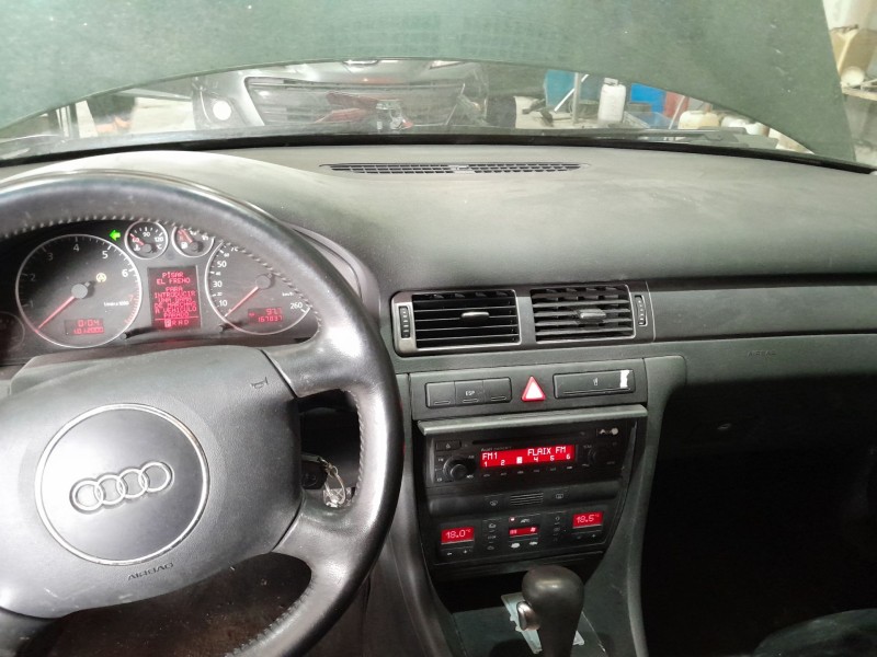 audi a6 c5 (4b2) del año 2002