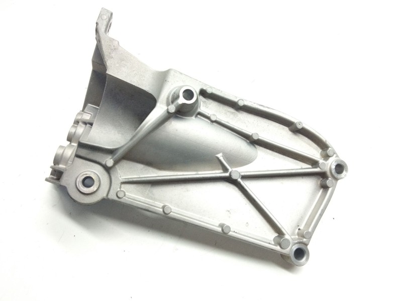 Recambio de soporte motor para volvo xc60 ii (246) d4 referencia OEM IAM 31370633  