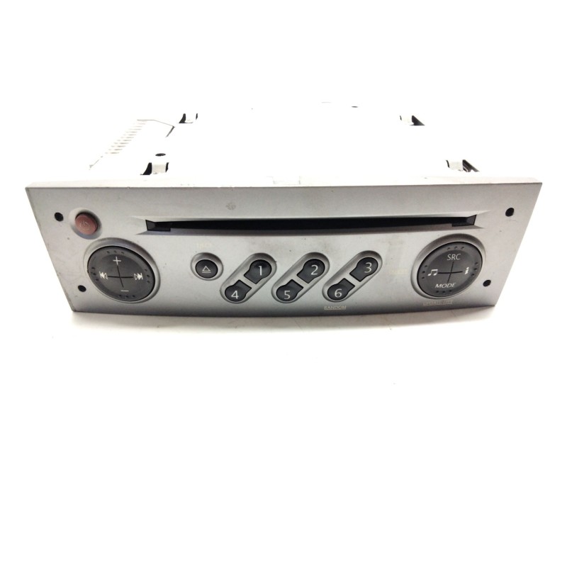 Recambio de sistema audio / radio cd para renault scenic ii 1.6 16v referencia OEM IAM 8200562686T  