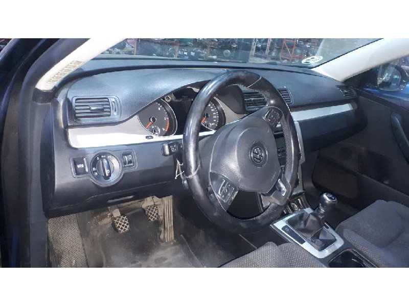 volkswagen passat variant (3c5) del año 2010