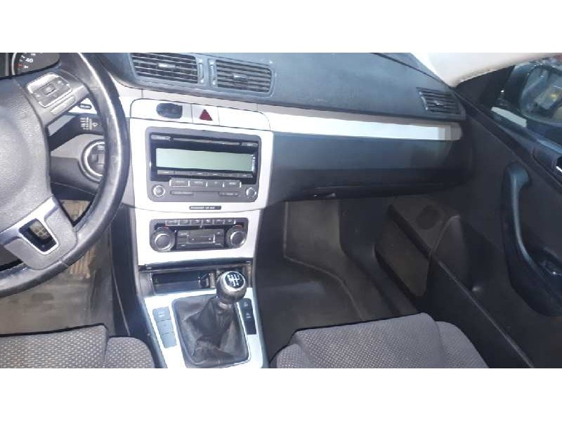 volkswagen passat variant (3c5) del año 2010