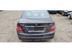 mercedes-benz clase c (w204) berlina del año 2007 2