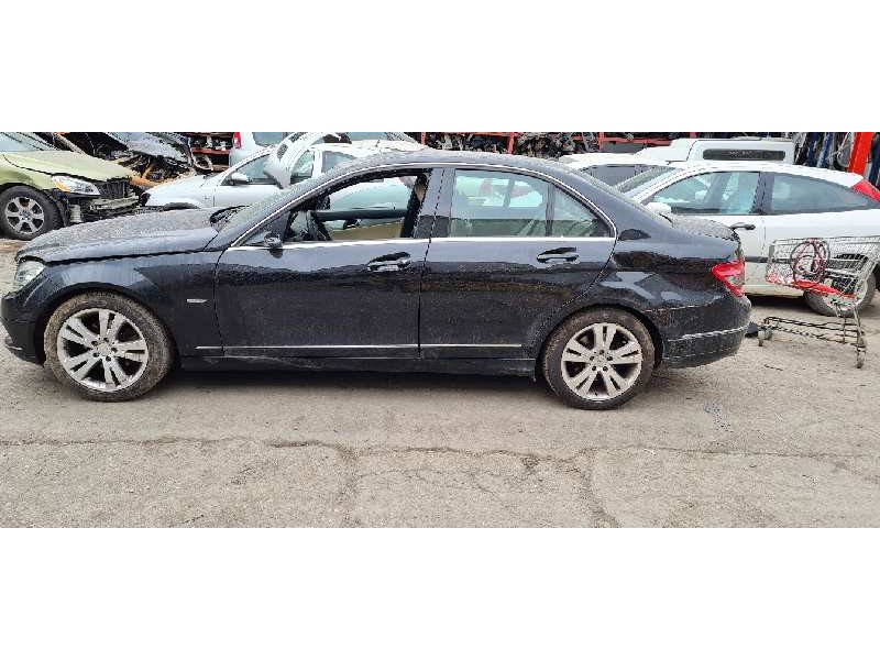 mercedes-benz clase c (w204) berlina del año 2007