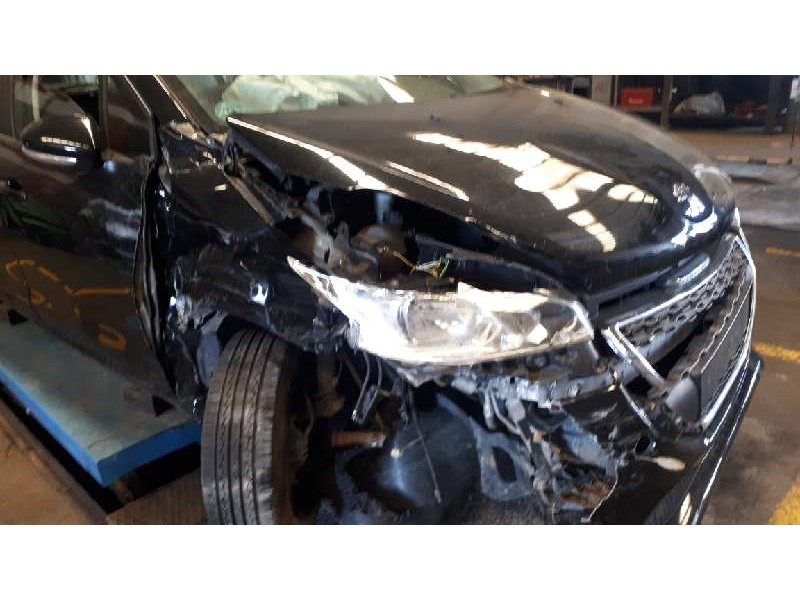 peugeot 208 del año 2012