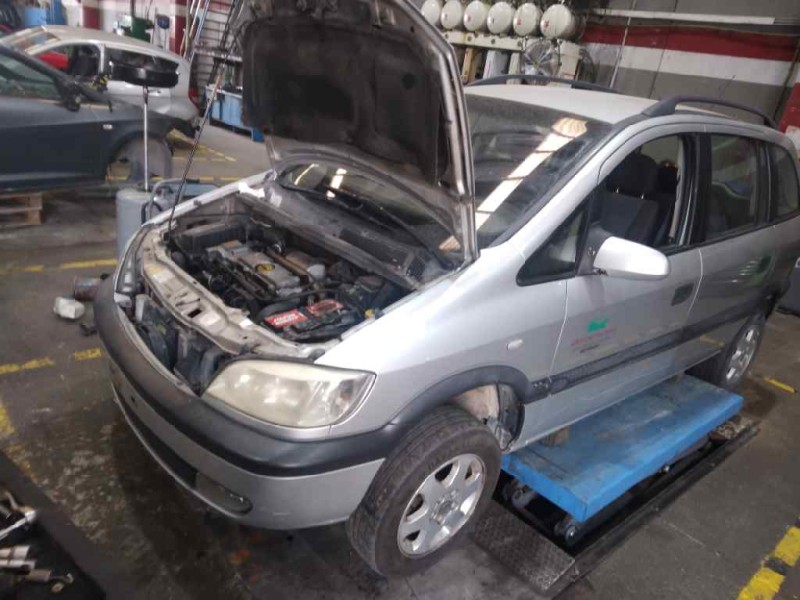 opel zafira a del año 2001