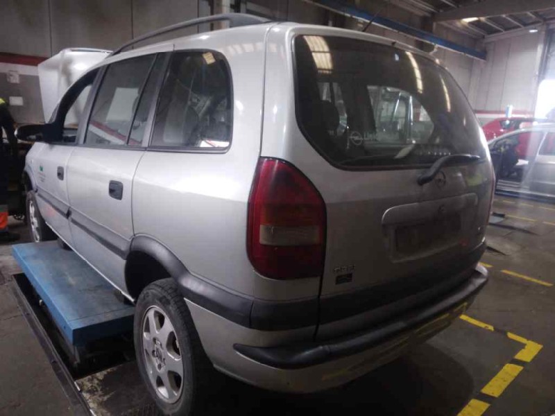 opel zafira a del año 2001