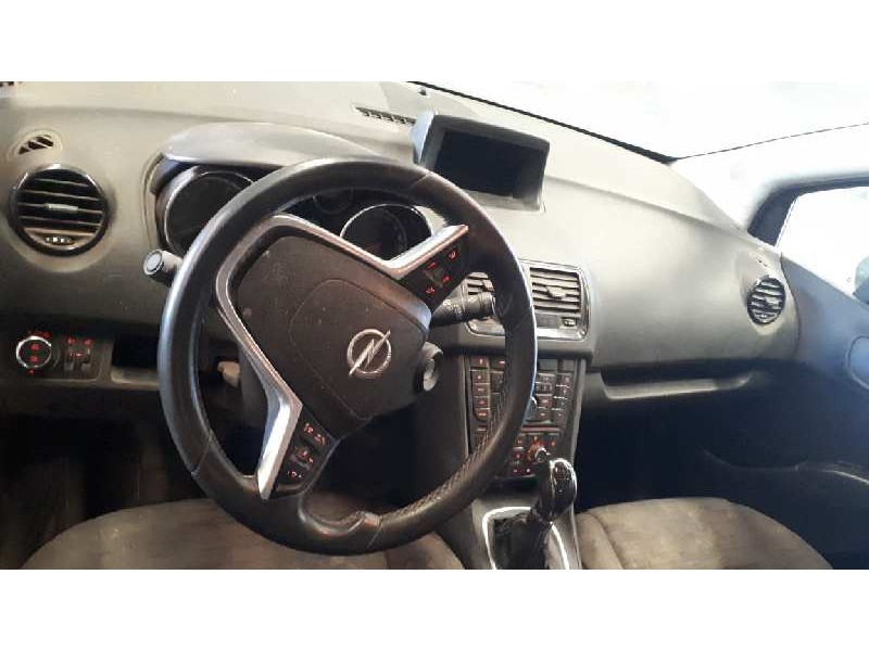 opel meriva b del año 2015