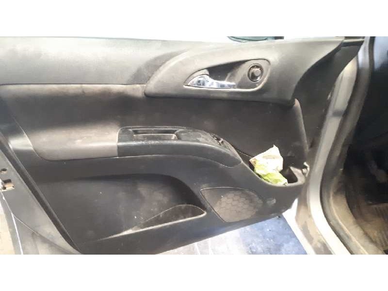 opel meriva b del año 2015