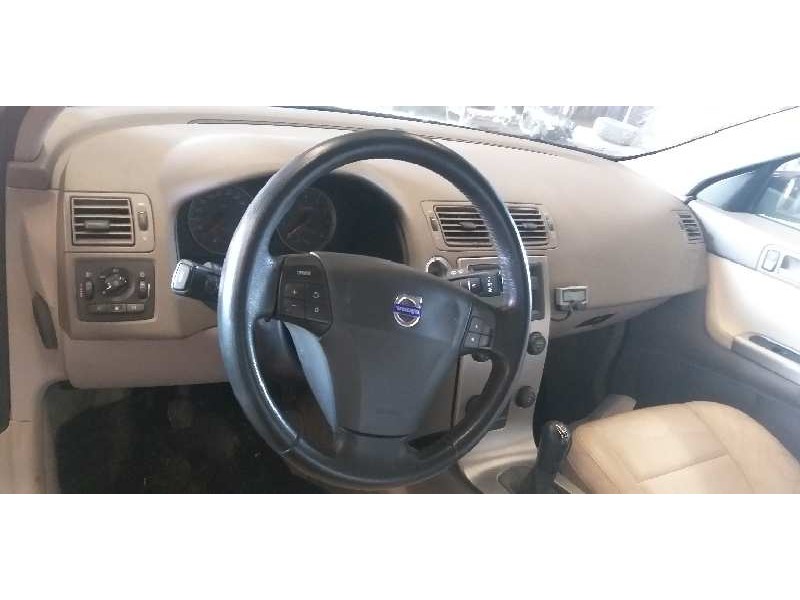 volvo v50 familiar del año 2006