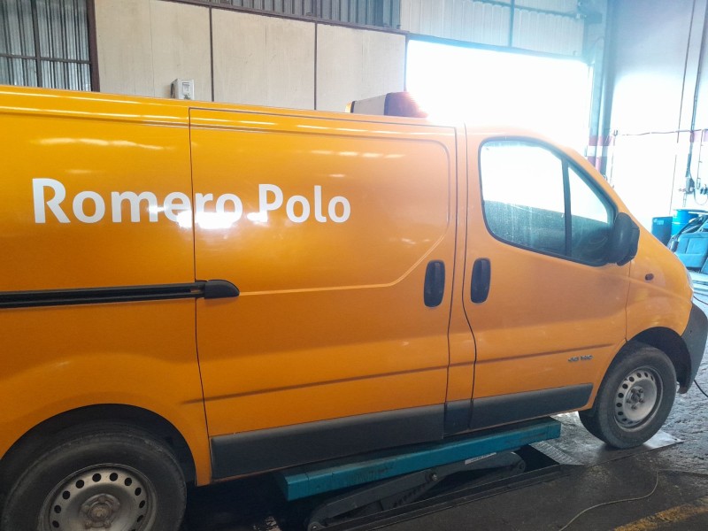 nissan primastar (x83) del año 2006