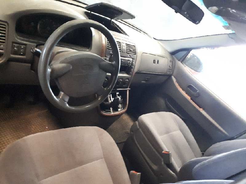 kia carnival ii del año 2002