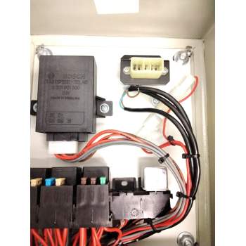 Recambio de unidad de control para iveco referencia OEM IAM 99484737 0331801300 IVSP500368822