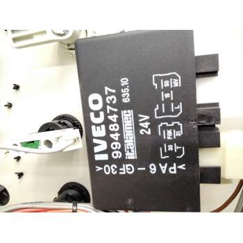 Recambio de unidad de control para iveco referencia OEM IAM 99484737 0331801300 IVSP500368822