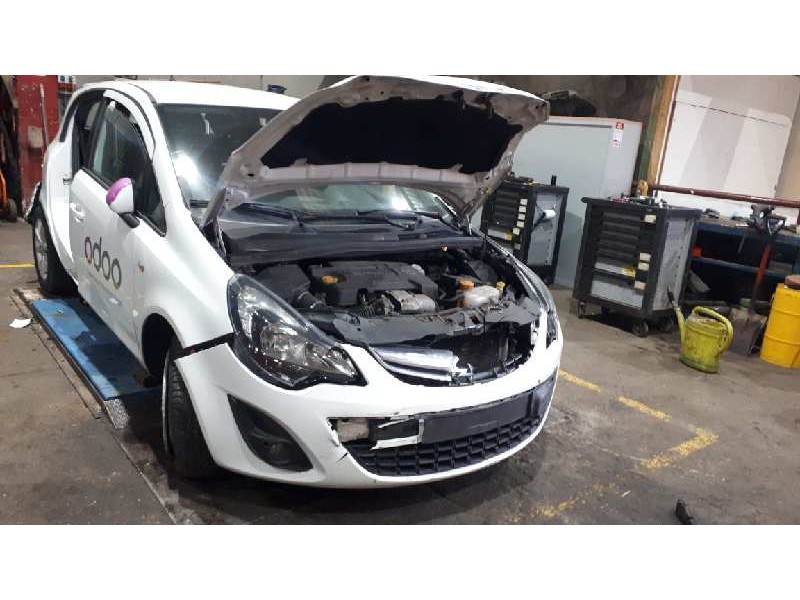 opel corsa d del año 2014