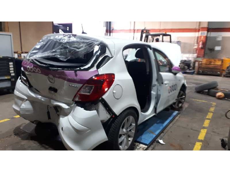 opel corsa d del año 2014