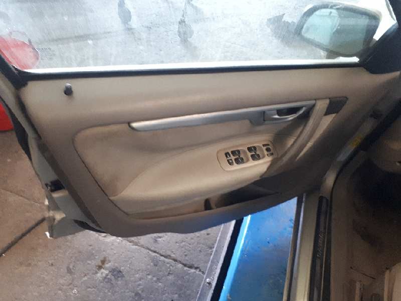 volvo s60 berlina del año 2005