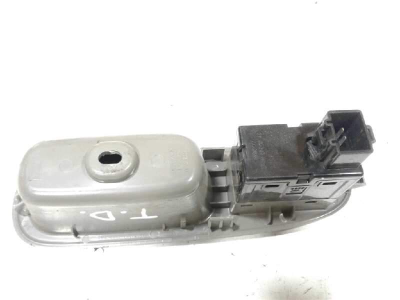 Recambio de mando elevalunas trasero derecho para daewoo evanda cdx referencia OEM IAM 96430477  