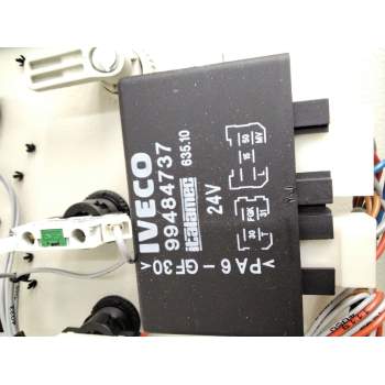 Recambio de unidad de control para iveco referencia OEM IAM 99484737 0331801300 IVSP500368823
