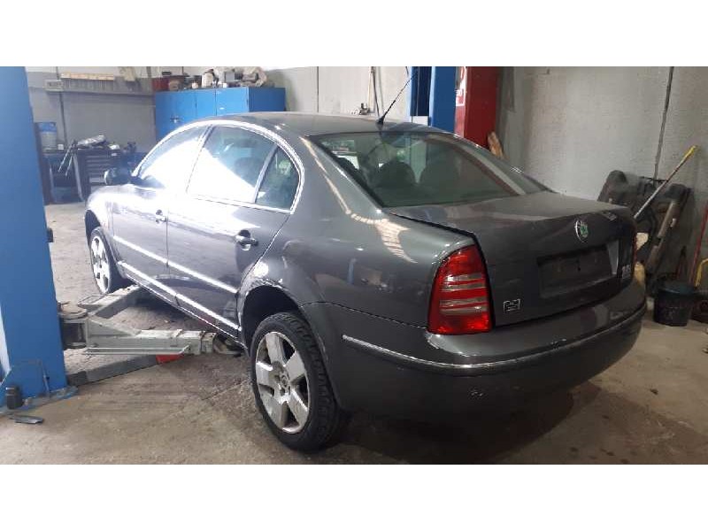 skoda superb (3u4) del año 2005
