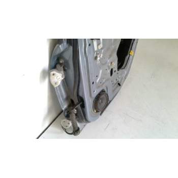 Recambio de puerta trasera derecha para daewoo evanda cdx referencia OEM IAM 96483848  