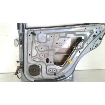Recambio de puerta trasera derecha para daewoo evanda cdx referencia OEM IAM 96483848  