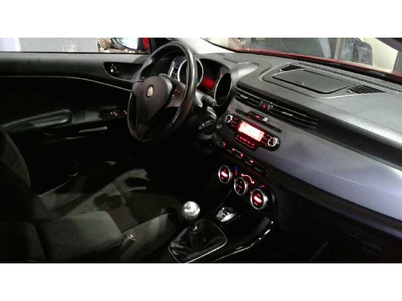 alfa romeo giulietta (191) del año 2013