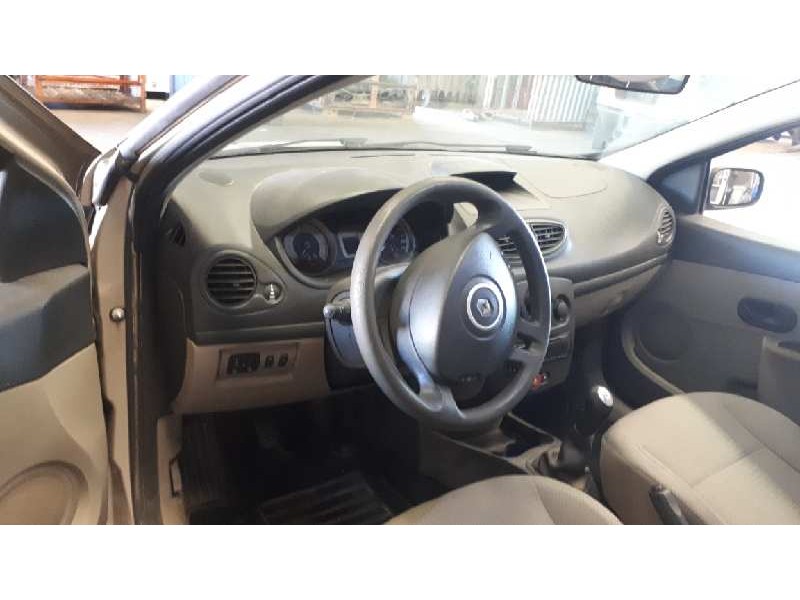 renault clio iii del año 2006
