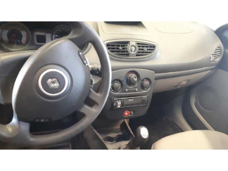 renault clio iii del año 2006