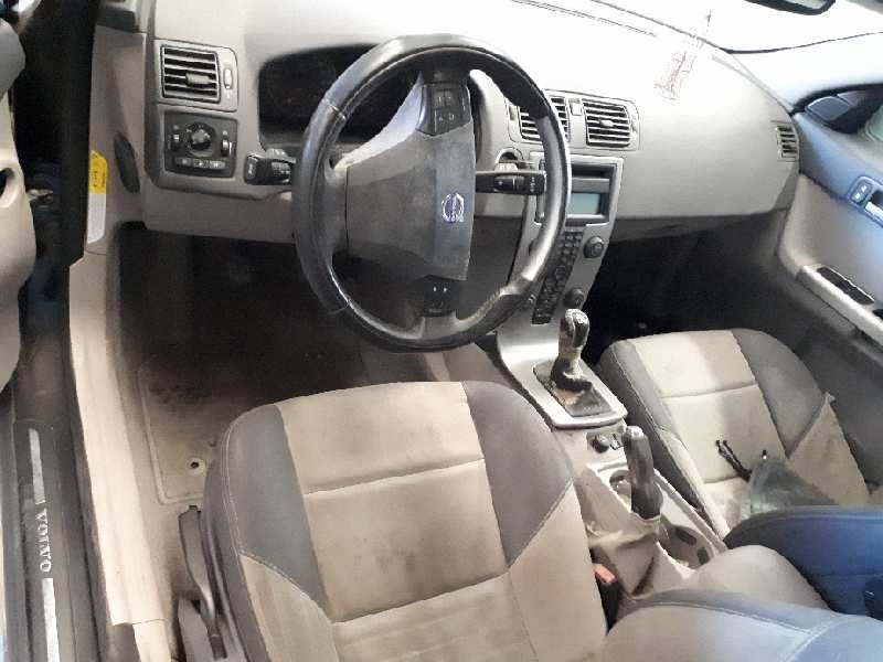 volvo v50 familiar del año 2005