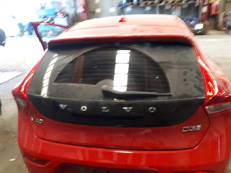 volvo v40 del año 2017