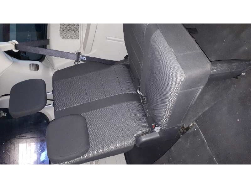 chrysler grand voyager del año 2009