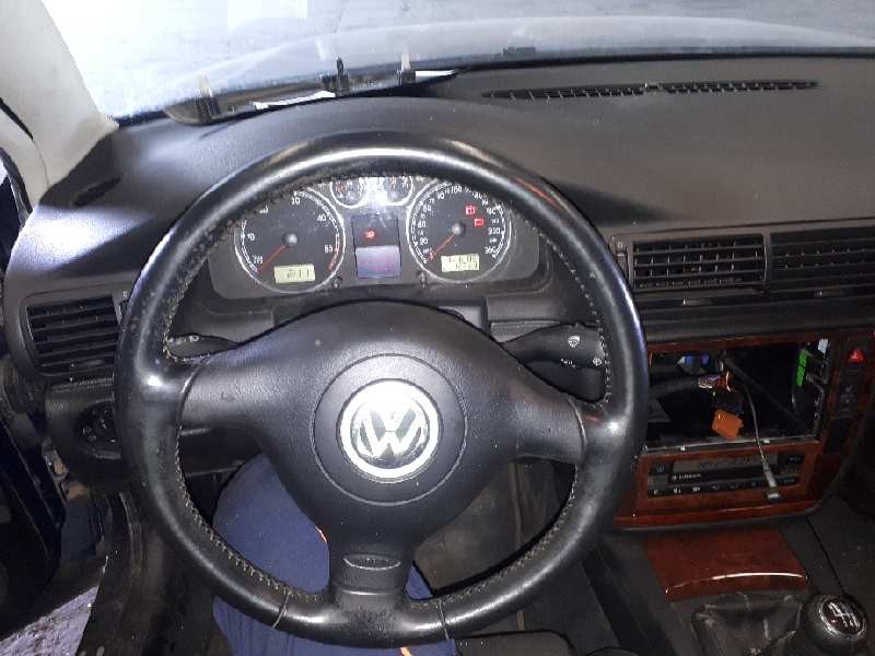 volkswagen passat berlina (3b3) del año 2003