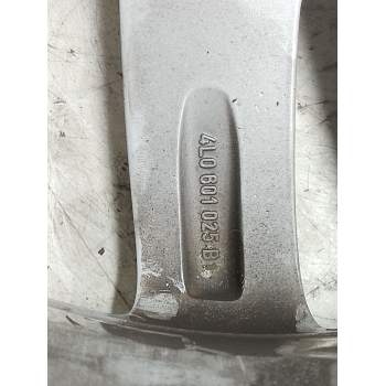 Recambio de llanta aluminio para audi a6 c6 (4f2) 3.0 tdi quattro referencia OEM IAM 4L0601025B  