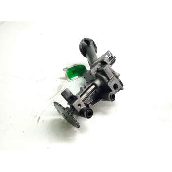 Recambio de bomba aceite para opel vivaro combi 2.7t corto referencia OEM IAM 77006002520  