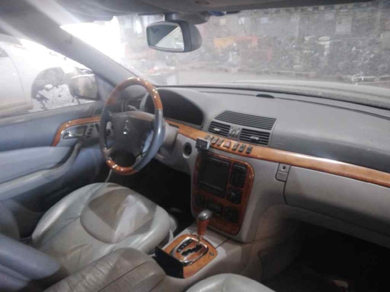 mercedes-benz clase s (w220) berlina del año 2001