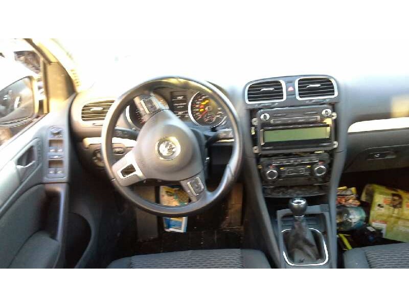 volkswagen golf vi (5k1) del año 2009