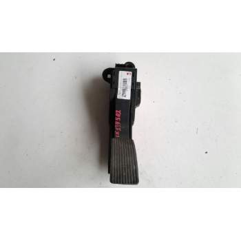 PEDAL ACELERADOR A1643000004 